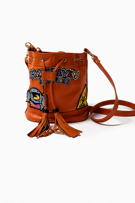 Mid-Size Mini Bucket